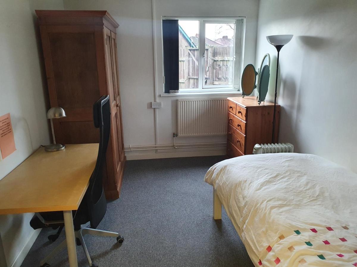 Dan'S Homestay Бристол Екстериор снимка
