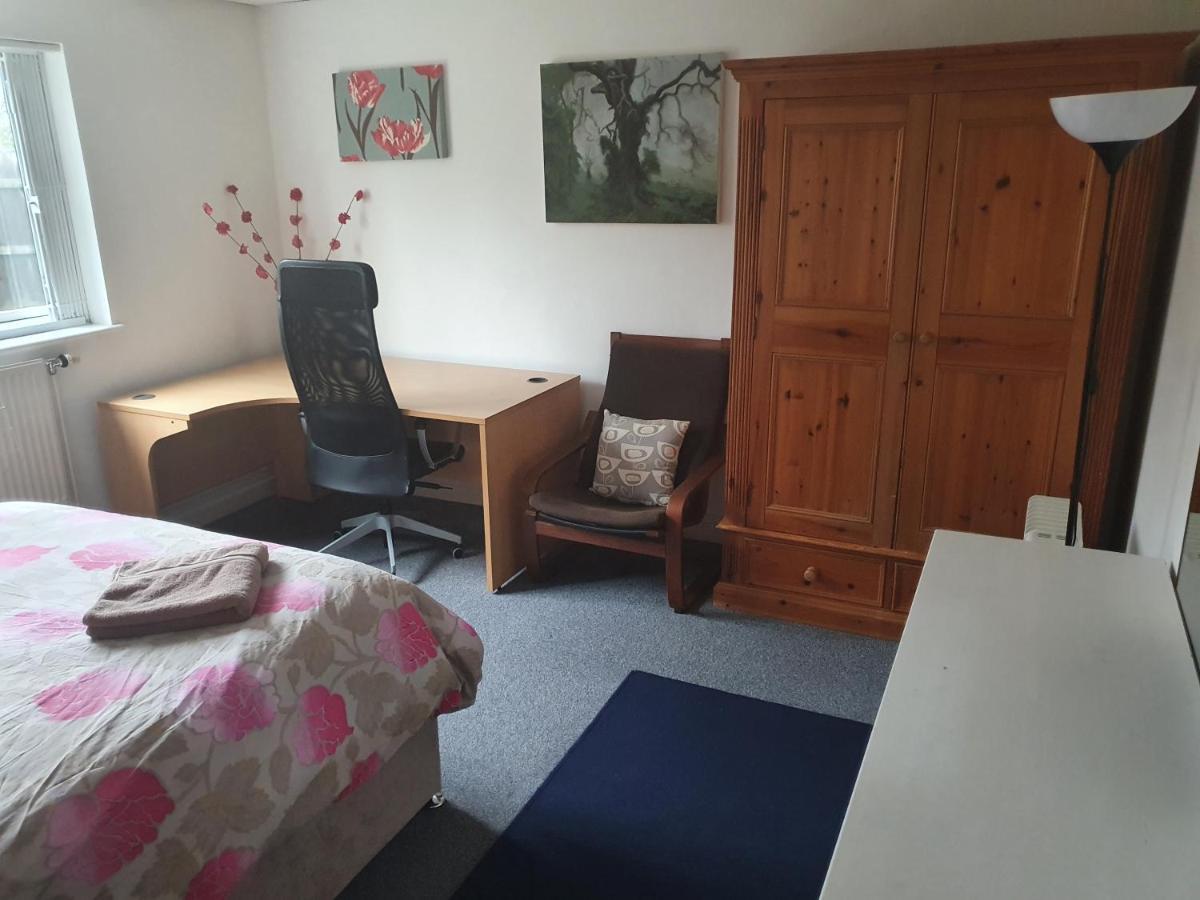 Dan'S Homestay Бристол Екстериор снимка